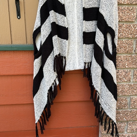 Black and White Striped Knit Shawl with Fringe - Picture 2 of 4